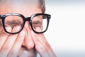 عینک طبی بدون نمره چیست | عینک طبی برای چشم سالم