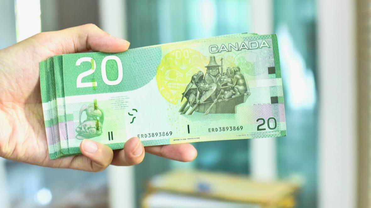  نرخ بازگشایی قیمت دلار کانادا در روز جاری چقدر بوده است؟
