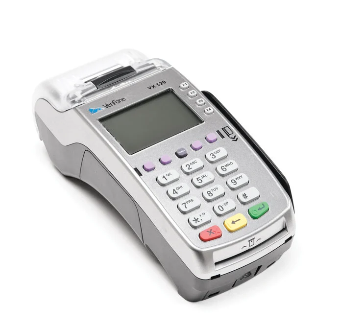 The antenna coverage of the SIM card of the card reader
