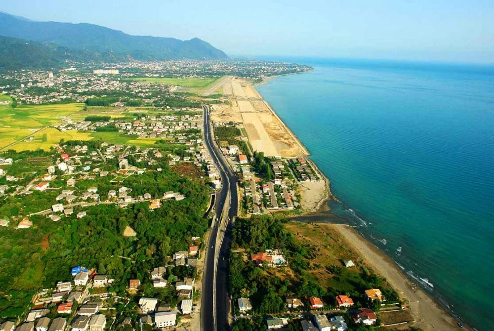 پیش بینی آب و هوای رامسر در زمستان ۱۴۰۳ : یک نگاه کاربردی به تغییرات فصلی