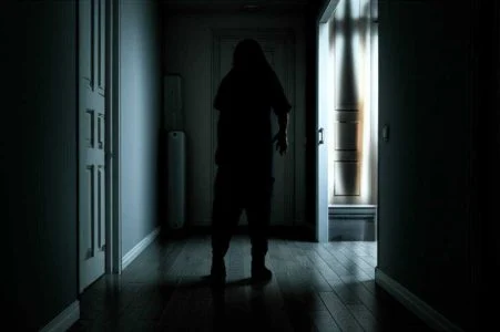جرم ورود به منزل چیست؟ هر آنچه باید بدانید