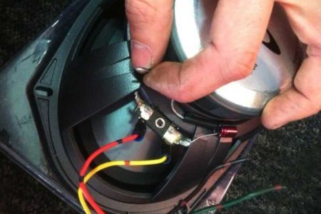 مشکلات سیم‌کشی و تداخل الکتریکی